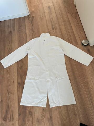 Lab jas maar 48 beschikbaar voor biedingen