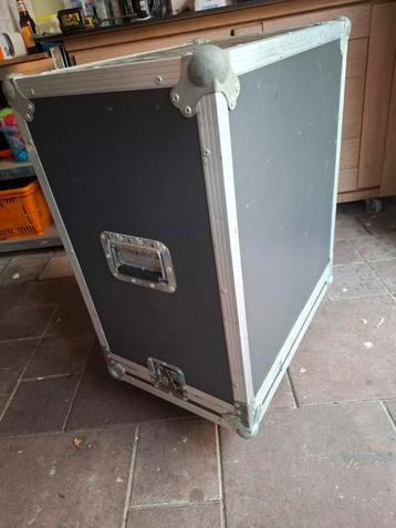 Flightcase te koop beschikbaar voor biedingen