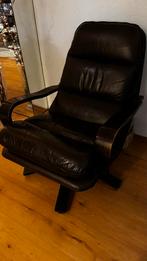 Leren fauteuil met houten frame, Gebruikt, Minder dan 75 cm, Ophalen of Verzenden, 50 tot 75 cm