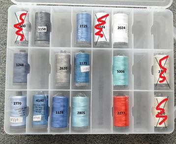 OPRUIMING Quiltgaren Aurifil Mako 28 (750 meter) beschikbaar voor biedingen