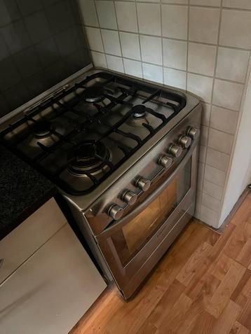 Ariston Gasfornuis met Oven - Werkt Goed! beschikbaar voor biedingen