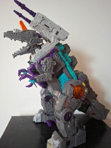 Trypticon titans return  beschikbaar voor biedingen