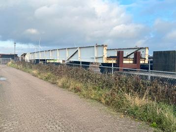 Zware stalen brug te koop Verkeersklasse 60, 26,8 meter lang beschikbaar voor biedingen