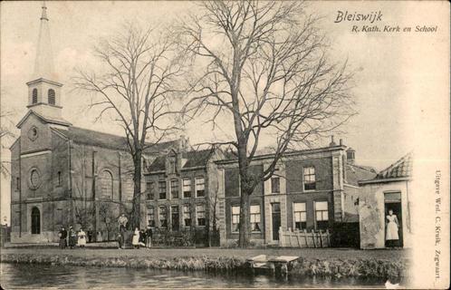 Bleiswijk R.Kath. Kerk en School vóór 1906, Verzamelen, Ansichtkaarten | Nederland, Ongelopen, Zuid-Holland, Voor 1920, Verzenden