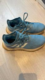 Hockey schoenen maat 38 Adidas licht blauw, Ophalen of Verzenden, Zo goed als nieuw, Schoenen