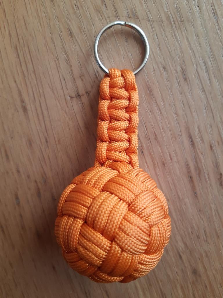 Drijvende sleutelhanger van Paracord 550 handgeknoopt, Ophalen of Verzenden, Nieuw, Overige typen