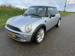 Mini Mini 1.6 One Salt incl gloednieuwe apk en garantie !, Auto's, Mini, Voorwielaandrijving, 15 km/l, Gebruikt, 4 cilinders