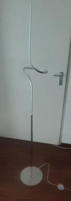 Led vloerlamp, Ophalen, Zo goed als nieuw, 150 tot 200 cm