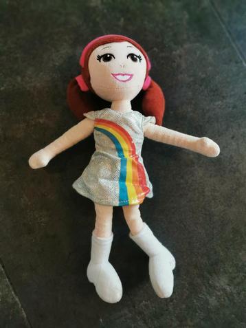 Leuke Regenboog Pop K3 beschikbaar voor biedingen