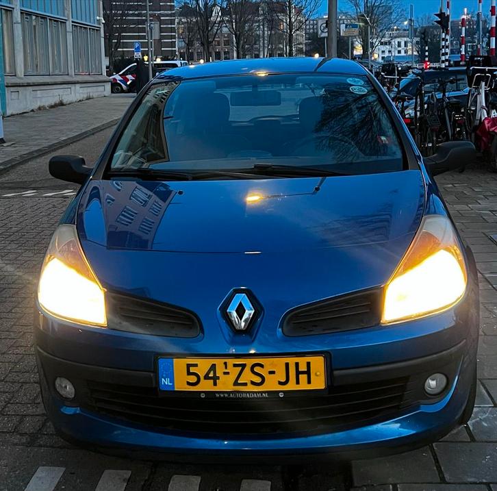 Renault Clio 1.2 16V 75 pk 3D 2008 Blauw, Auto's, Renault, Particulier, Clio, Benzine, B, Hatchback, Handgeschakeld, Origineel Nederlands