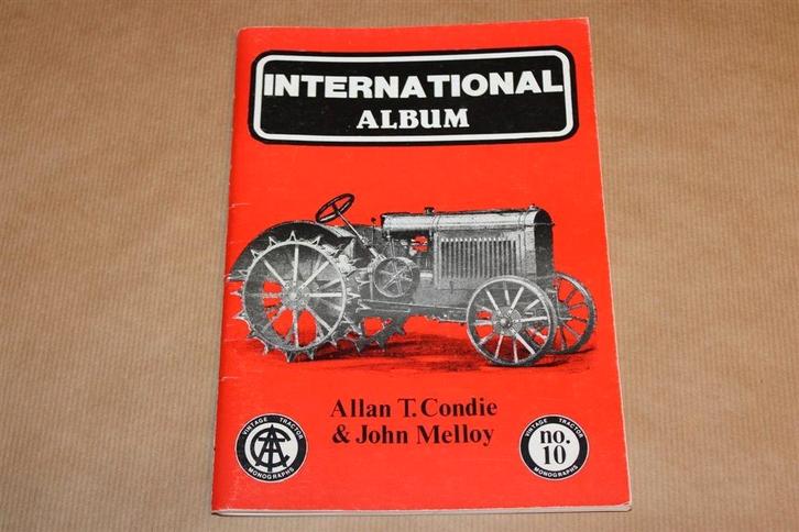 International Album - Klassieke tractoren, Boeken, Vervoer en Transport, Zo goed als nieuw, Tractor en Landbouw, Ophalen of Verzenden