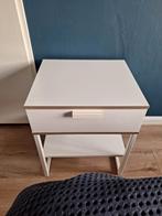 Nachtkastje ikea Trysil, Ophalen, Zo goed als nieuw, Minder dan 45 cm, 55 tot 70 cm