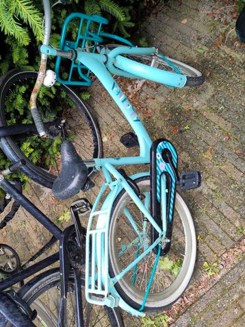 Meisjesfiets 22 inch beschikbaar voor biedingen