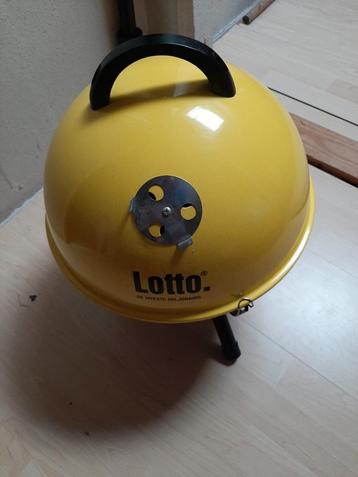 Lotto kogel barbecue beschikbaar voor biedingen