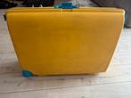Gele Carlton koffer in goede conditie!, Gebruikt, Hard kunststof, 70 cm of meer, 55 cm of meer
