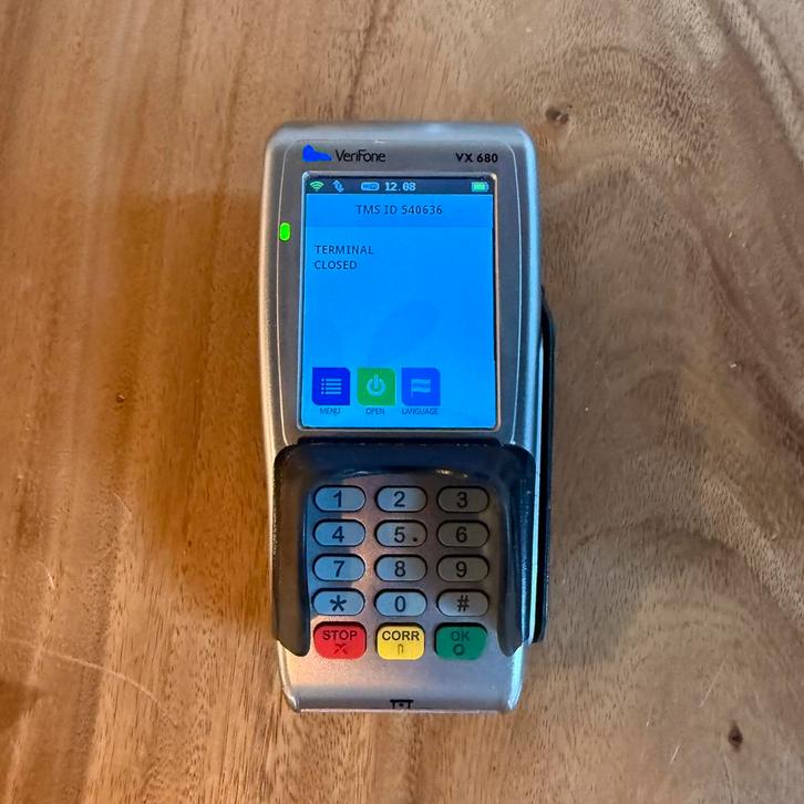 Verifone VX680 plus laadstation pinapparaat betaalautomaat, Verzamelen, Elektronische Apparatuur, Overige typen, Ophalen