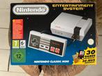 Nintendo mini (NES mini), Verzenden, Zo goed als nieuw, Met 2 controllers