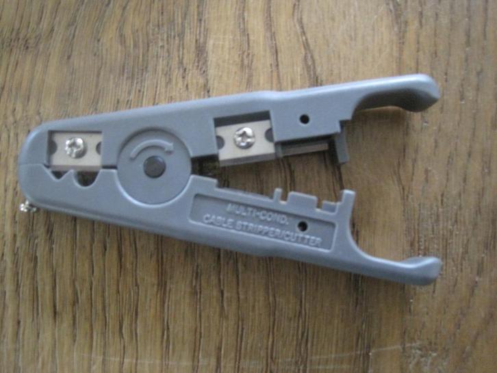 Kabelstriptang kabelstripper AWG:22 - 26 diameter: 1 - 10 mm, Hobby en Vrije tijd, Elektronica-componenten, Nieuw, Ophalen of Verzenden