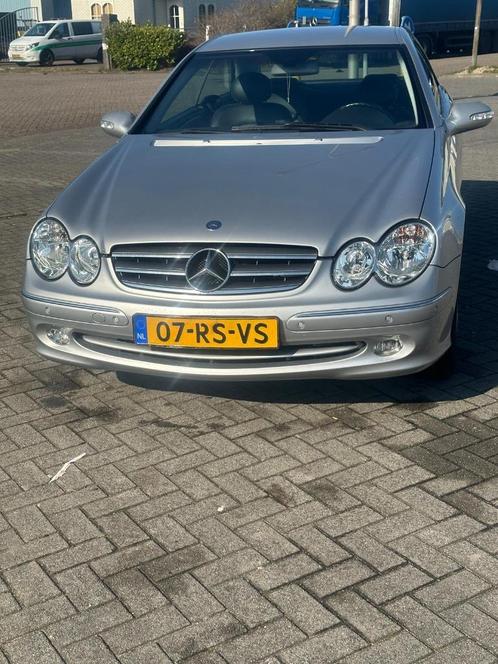 Mercedes-Benz CLK 1.8 Clk200 Kompr Coupe AUT 2005 Grijs, Auto's, Mercedes-Benz, Particulier, CLK, Benzine, D, Coupé, Automaat