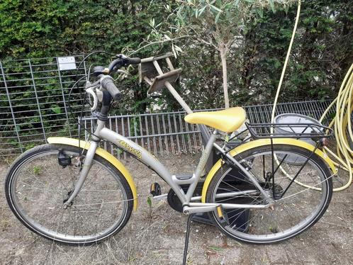 28 en 26 inch meisjesfietsen, Fietsen en Brommers, Fietsen | Dames | Damesfietsen, Gebruikt, Batavus, Versnellingen, 47 tot 50 cm