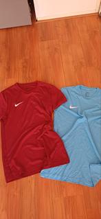 2 stuks mooie Nike shirts Dri-Fit maat M Donkerrood en licht, Ophalen of Verzenden, Zo goed als nieuw, Blauw, Voetbal