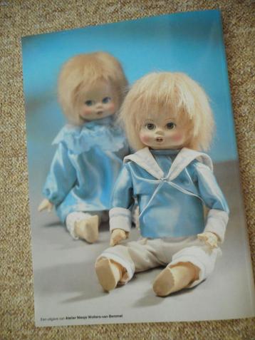 Boek poppen maken en poppenkleertjes naaien beschikbaar voor biedingen