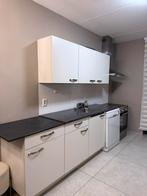 Complete keuken moet ZSM verkocht !, Huis en Inrichting, Keuken | Complete keukens, Gebruikt, Overige materialen, Wit, Hoekkeuken