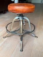 Industriële kruk, Ophalen, In hoogte verstelbaar, Zo goed als nieuw, IJzer