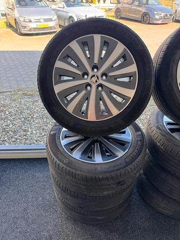 Passat b9, skoda superb, 5x112, zomerset, 17 inch beschikbaar voor biedingen