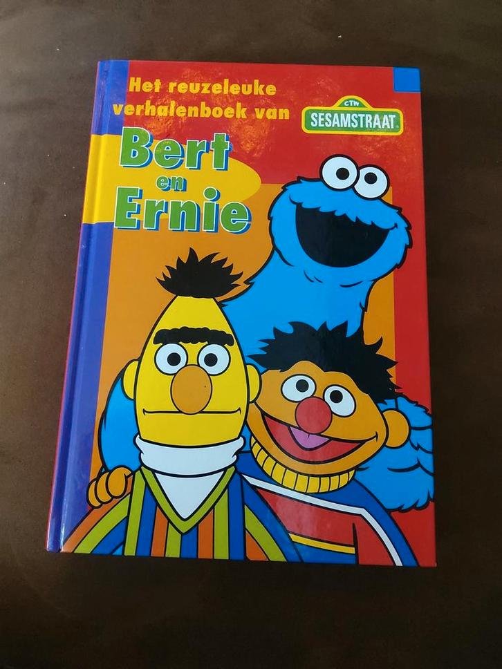 Bert en Ernie Verhalenboek - Sesamstraat, Boeken, Kinderboeken | Jeugd | onder 10 jaar, Zo goed als nieuw, Sprookjes, Ophalen of Verzenden
