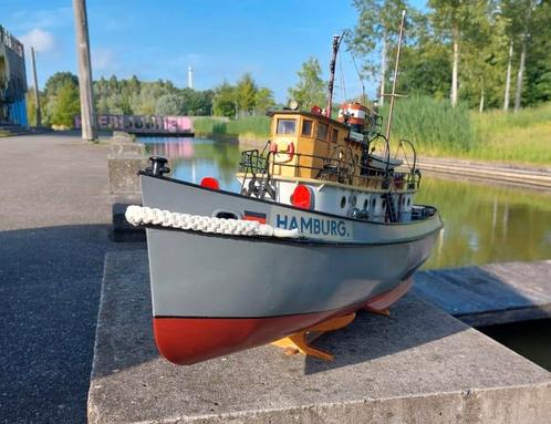 HAMBURG 2 - RC (KLAAR), Hobby en Vrije tijd, Modelbouw | Boten en Schepen, Zo goed als nieuw, Overige merken, Ophalen
