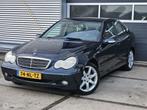 Mercedes C-klasse 180 K. Avantgarde Airco cruise controle el, Auto's, Mercedes-Benz, 1796 cc, Zwart, Origineel Nederlands, Handgeschakeld