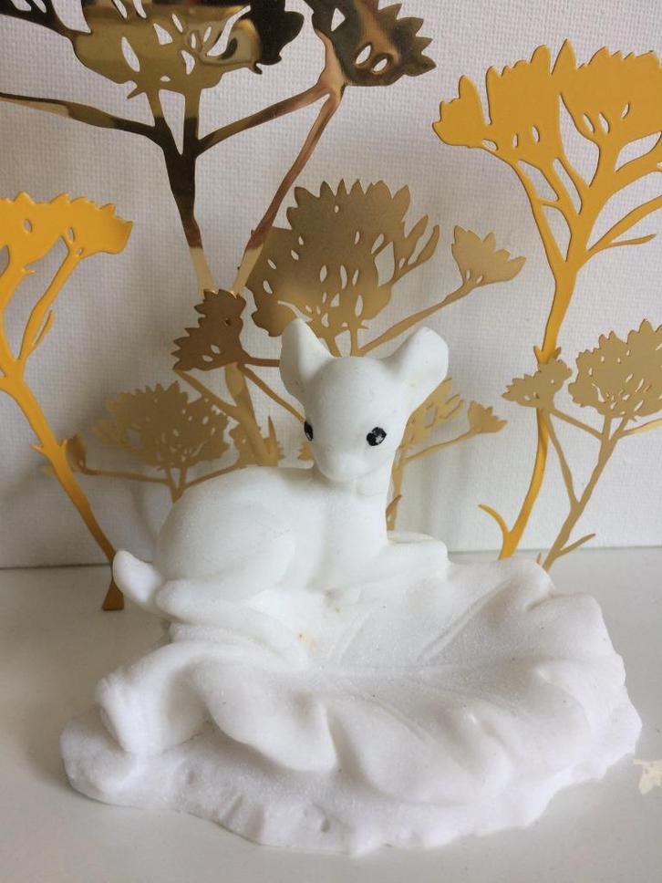 Bambi hertje, brocante beeldje schaaltje biscuit porselein, Verzamelen, Beelden en Beeldjes, Zo goed als nieuw, Dier, Ophalen of Verzenden