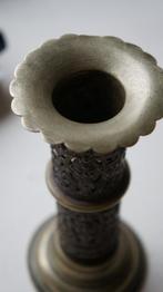 Antieke Kandelaar uit Nepal., Antiek en Kunst, Antiek | Kandelaars, Koper of Brons, Ophalen of Verzenden