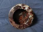 Ronde fraai geaderde natuurstenen asbak diam. 12,3 cm., Ophalen of Verzenden
