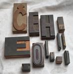 Antieke houten letters en leestekens., Ophalen of Verzenden