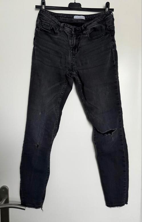Zwarte spijkerbroek van JDY. Mt.29/34., Kleding | Dames, Spijkerbroeken en Jeans, Zo goed als nieuw, W28 - W29 (confectie 36)
