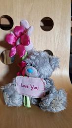 Me to you beer met bloemen love you, Verzamelen, Beren en Cherished Teddies, Stoffen beer, Ophalen of Verzenden, Zo goed als nieuw