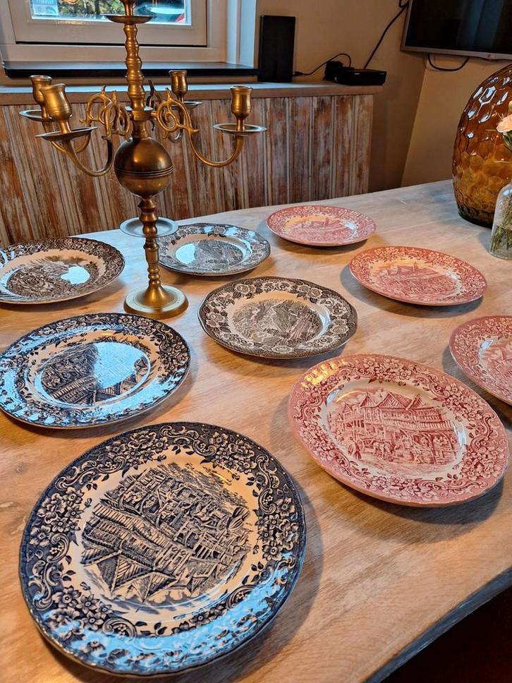 9 Royal Tydor Engelse Borden Royal Tudor Ware 17e Centurion, Antiek en Kunst, Antiek | Schalen, Ophalen of Verzenden