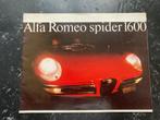 1966 Alfa Romeo Spider 1600 brochure folder Duetto roundtail, Ophalen, Gelezen, Alfa Romeo