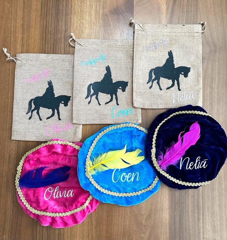 SINTERKLAAS Pietenmuts & Jute STROOI zakje met NAAM !!!, Diversen, Sinterklaas, Nieuw, Ophalen of Verzenden