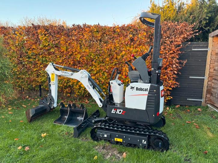 Bobcat E10z minigraver - 275 uur, Zakelijke goederen, Machines en Bouw | Kranen en Graafmachines, Graafmachine, Ophalen
