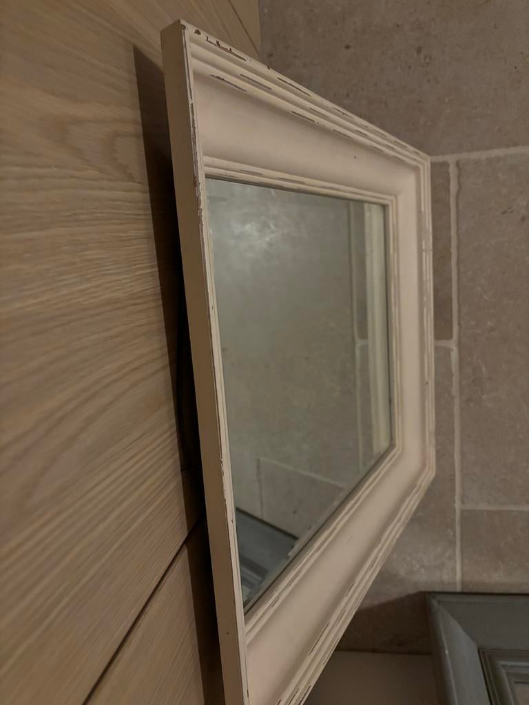 Leuke faset spiegel, beige lijst 65x55, Gebruikt, Ophalen of Verzenden, Minder dan 100 cm, Rechthoekig