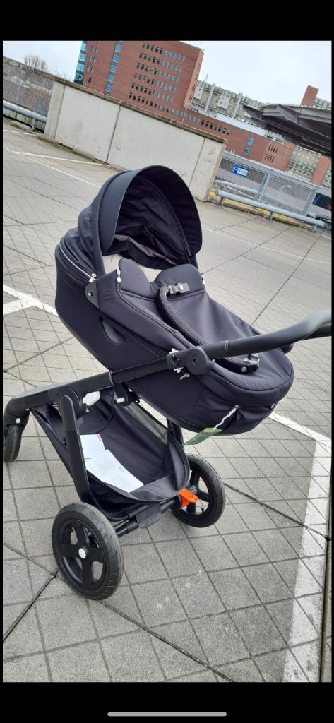 Stokke Trailz kinderwagen met wieg, voetenzak en luiertas, Kinderen en Baby's, Kinderwagens en Combinaties, Zo goed als nieuw