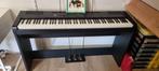 Piano Fazley 500 + boeken, Muziek en Instrumenten, Piano's, Ophalen, Zo goed als nieuw, Zwart, Piano