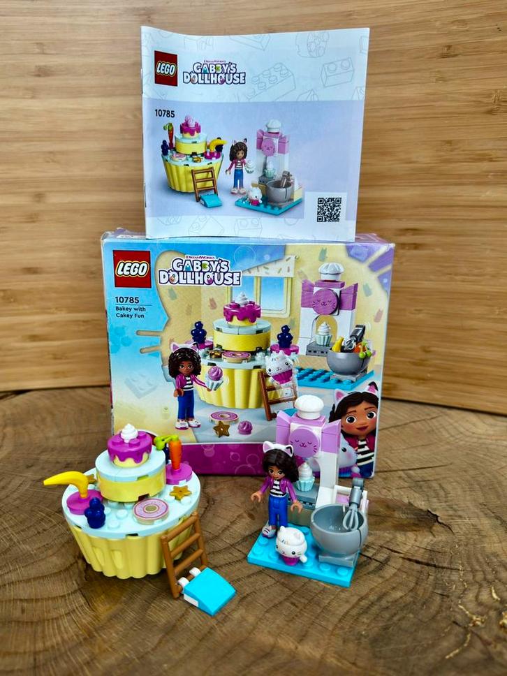 10785 - LEGO Gabby’s Dollhouse Bakken met Cakey, Kinderen en Baby's, Speelgoed | Duplo en Lego, Gebruikt, Ophalen of Verzenden
