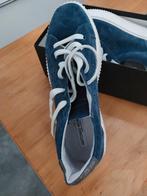 Dames schoenen, Ophalen of Verzenden, Zo goed als nieuw, Sneakers of Gympen