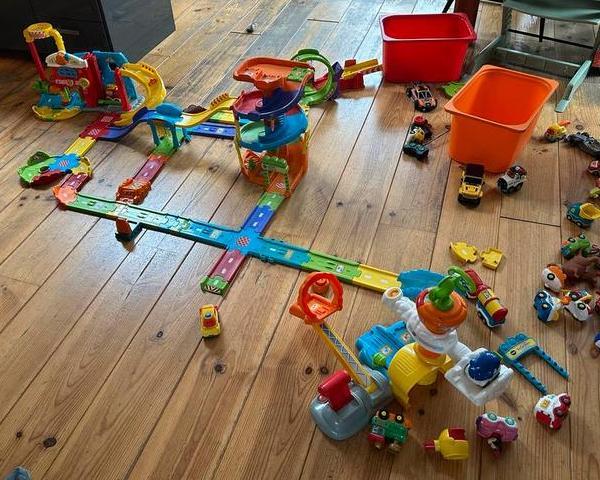 Toet Toet Auto meerdere sets met veel autos, Kinderen en Baby's, Speelgoed | Vtech, Gebruikt, 2 tot 4 jaar, Ophalen