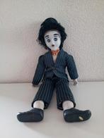Een Leuke Porseleinen Pop van CHARLIE CHAPLIN, Verzamelen, Ophalen of Verzenden, Gebruikt, Pop