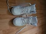 Sneakers merk adidas maat 39 (nauwelijks gedragen), Adidas, Wit, Ophalen of Verzenden, Sneakers of Gympen